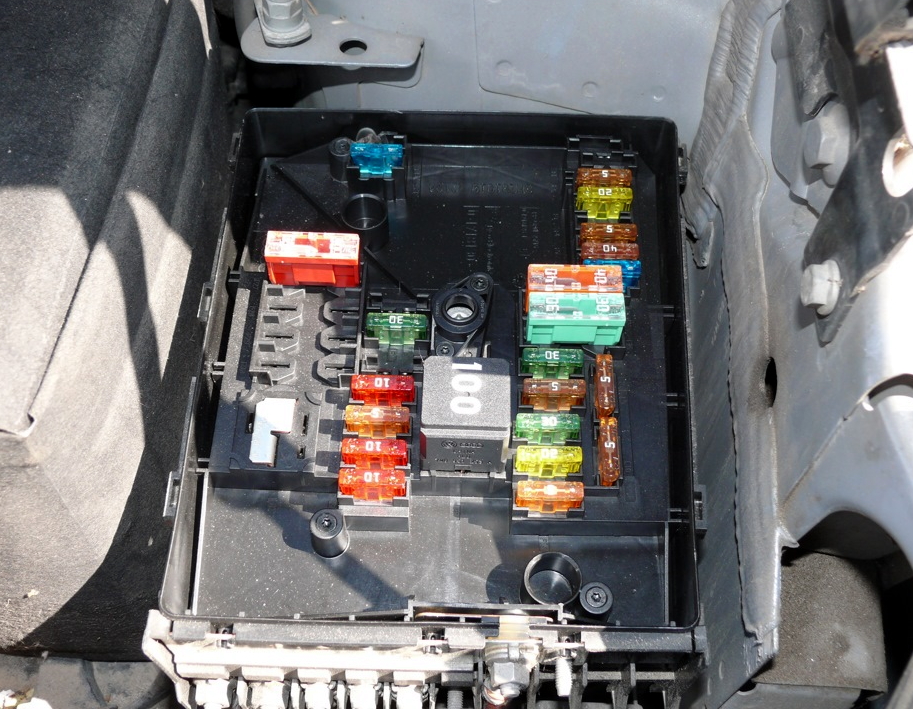 Блок запобіжників 2