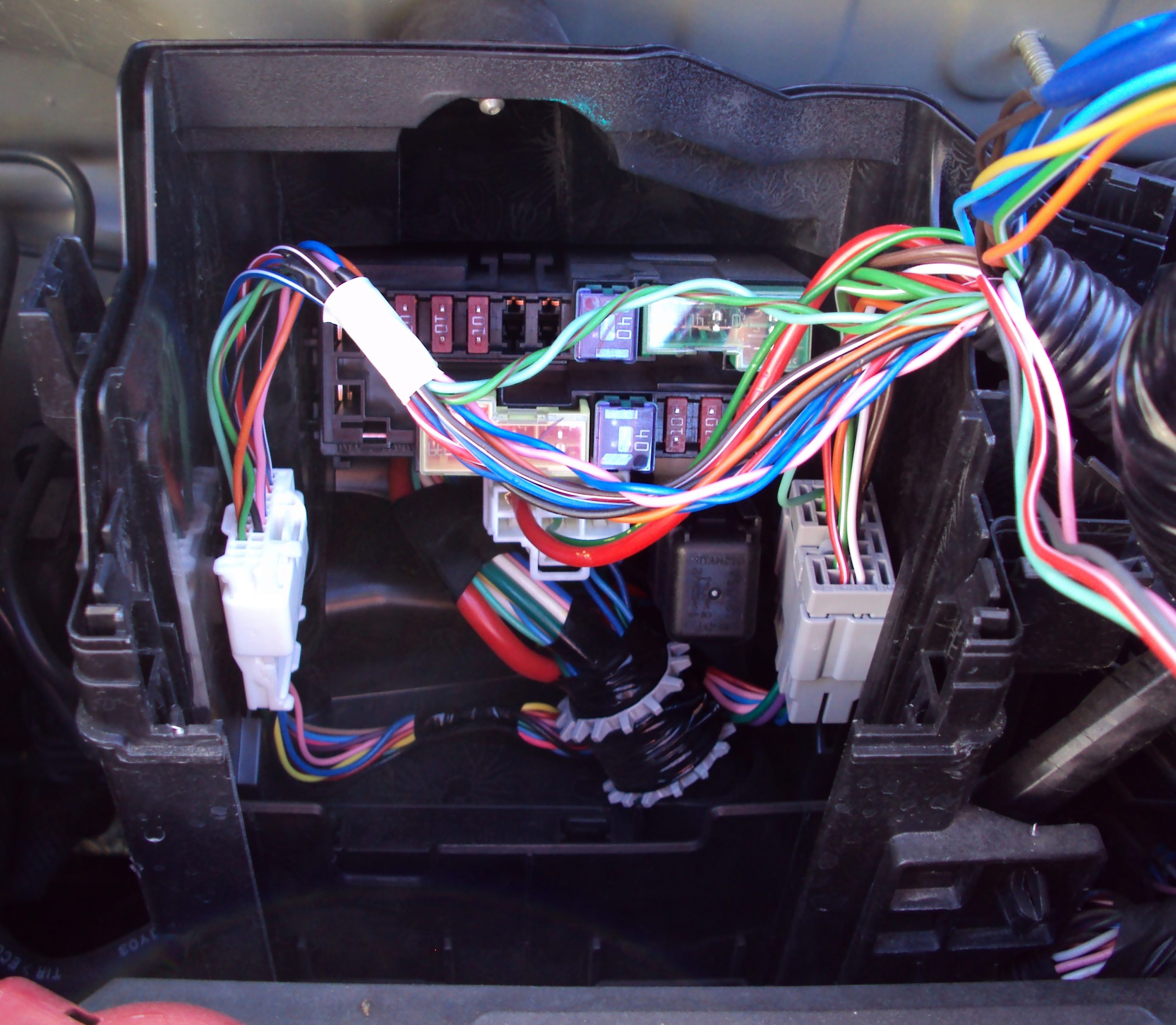 fuse box micra